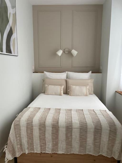 Joli Appartement Avec Parking - Proche Centre Ville Chartres Zewnętrze zdjęcie