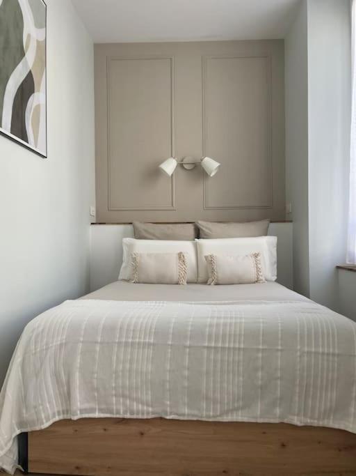 Joli Appartement Avec Parking - Proche Centre Ville Chartres Zewnętrze zdjęcie
