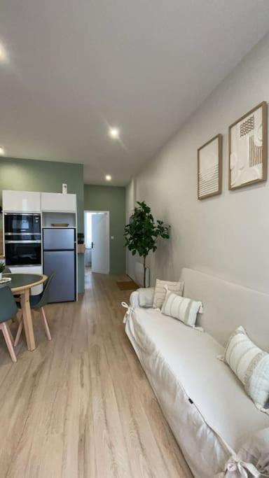 Joli Appartement Avec Parking - Proche Centre Ville Chartres Zewnętrze zdjęcie