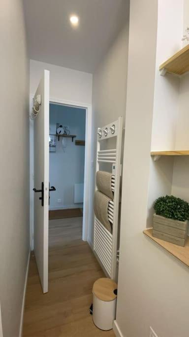 Joli Appartement Avec Parking - Proche Centre Ville Chartres Zewnętrze zdjęcie